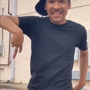 Meet your Posher, Jonathan